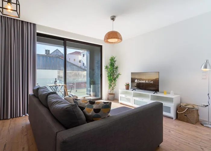 Apartman Host Wise - Charming Welcoming Flat - Centrally Located Porto