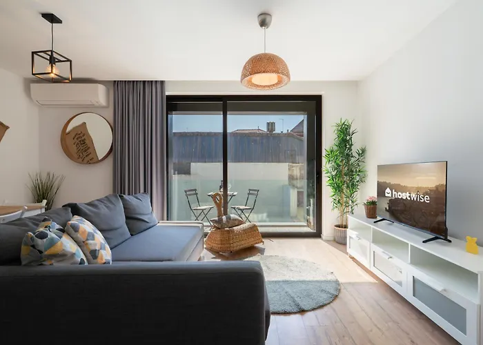 Host Wise - Charming Welcoming Flat - Centrally Located Apartman