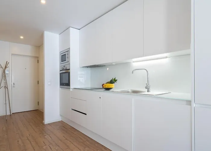 Host Wise - Charming Welcoming Flat - Centrally Located Appartement Porto