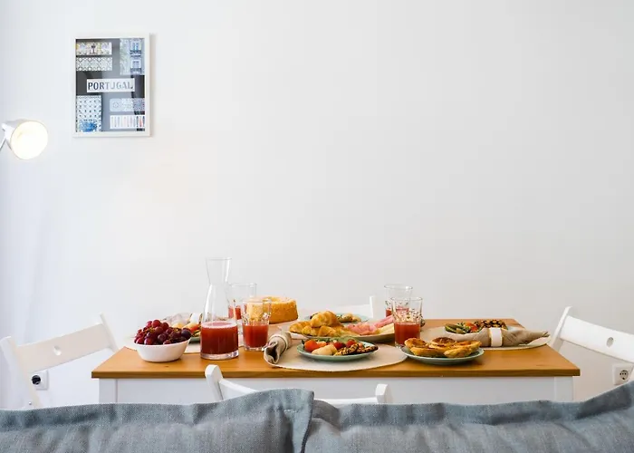 Host Wise - Charming Welcoming Flat - Centrally Located * Porto