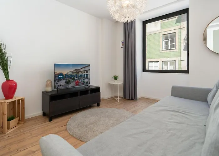 Host Wise - Charming Welcoming Flat - Centrally Located