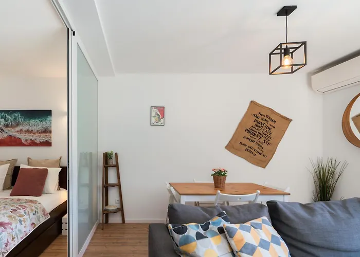 아파트 Host Wise - Charming Welcoming Flat - Centrally Located