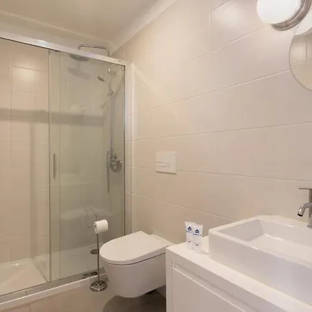 Host Wise - Charming Welcoming Flat - Centrally Located Apartmán