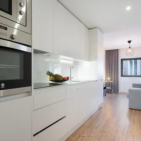 Host Wise - Charming Welcoming Flat - Centrally Located Apartmán